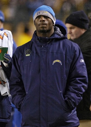 ladainian-tomlinson-on-the-sidelines-during-the-teams-postseason-game-against-the-pittsburgh-steelers.jpg